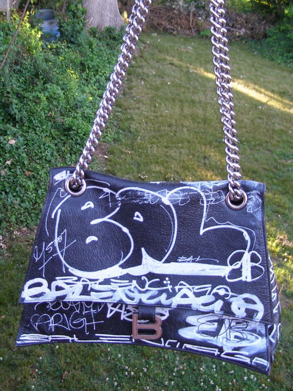 Balenciaga Agneau Arena Graffiti Medium Crush Chain Bag Black White